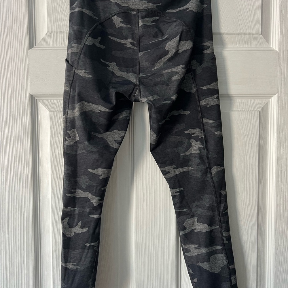 Athleta Gray and Black Camouflage Leggings